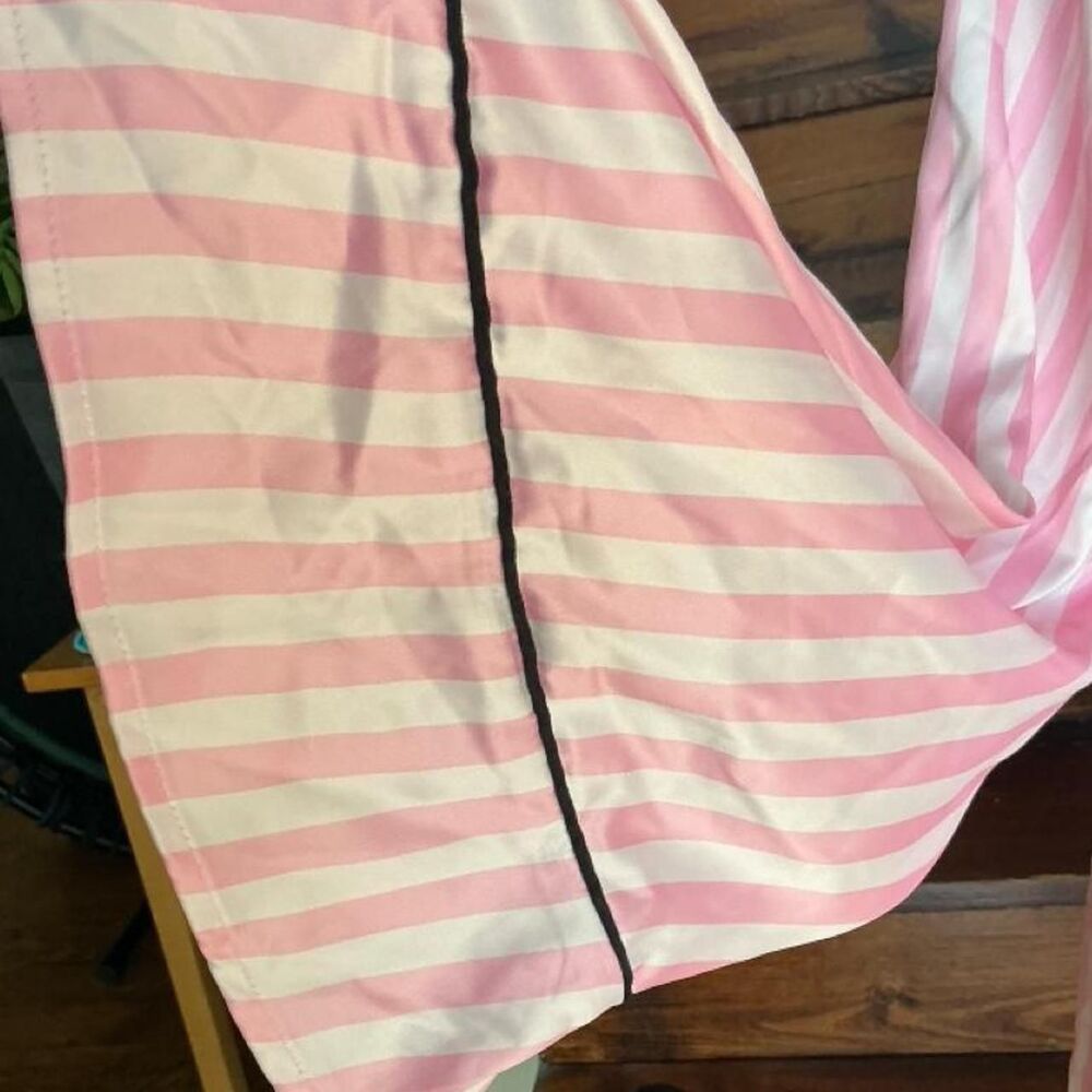 Playboy Women's Pink Robe - Picture 3 of 7